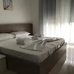 Apartament Viktoria's *