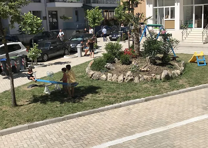 Viktoria's * Shëngjin